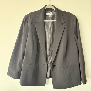 Kasper Black Blazer Professional Style Notched Lapels